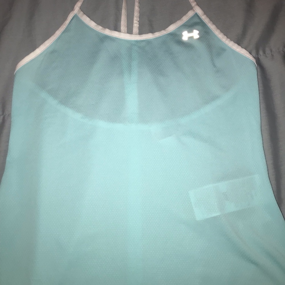 🎩4/30🎩Under armour tank